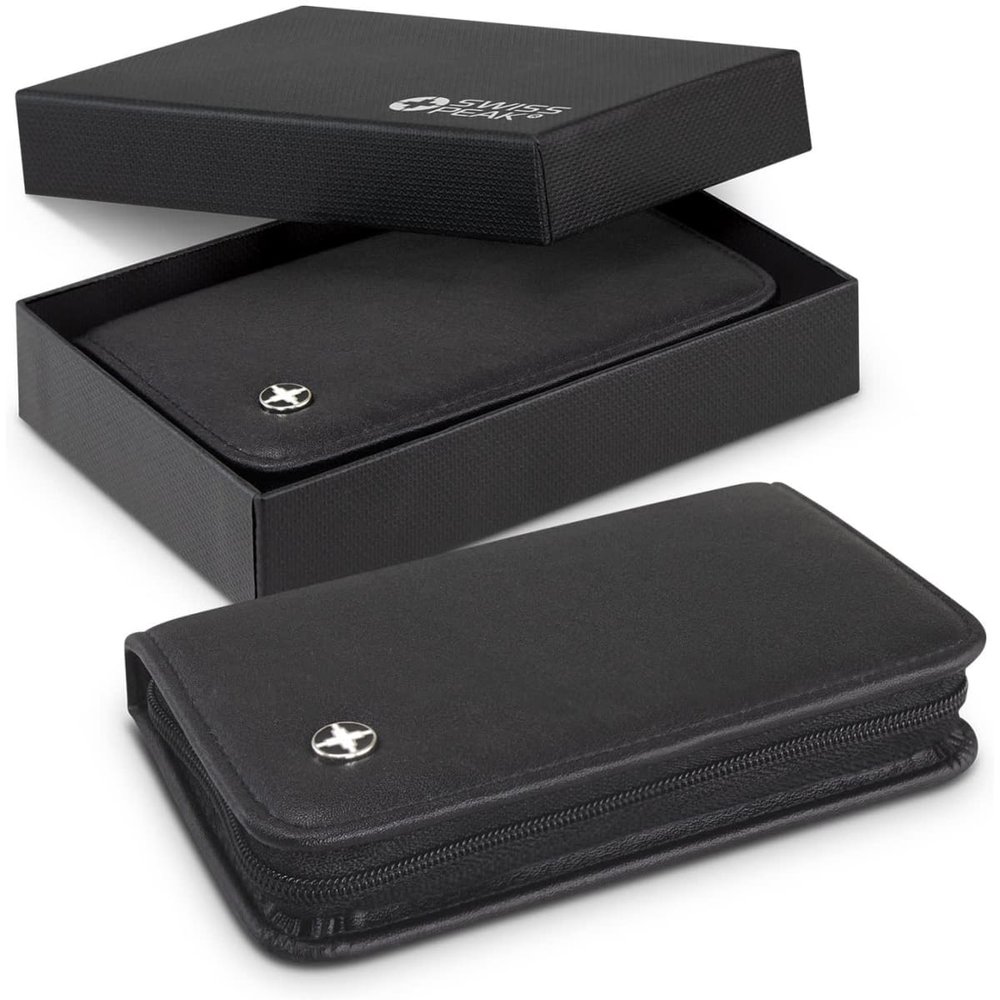 Swiss Peak Manicure Set in PU Case